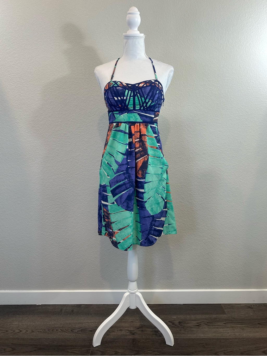 Aryn K. Tropical Palm Leaf Halter Women’s Mini Dress - Size S